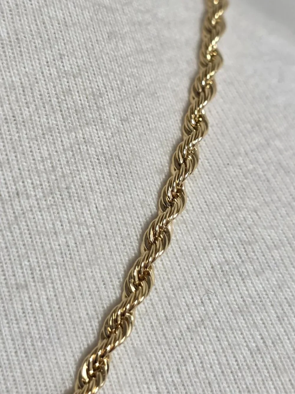 American Showcase Gold Tone Rope Chain Necklace Twisted Link Design